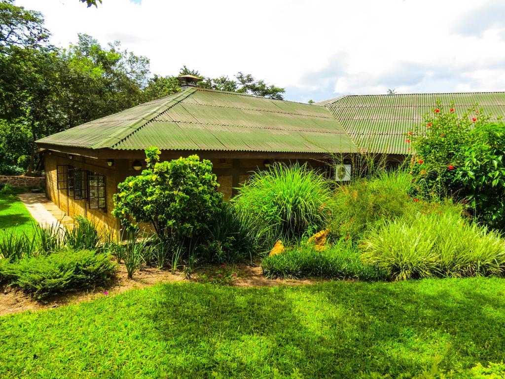 Hotel Woodlands Lilongwe Extérieur photo