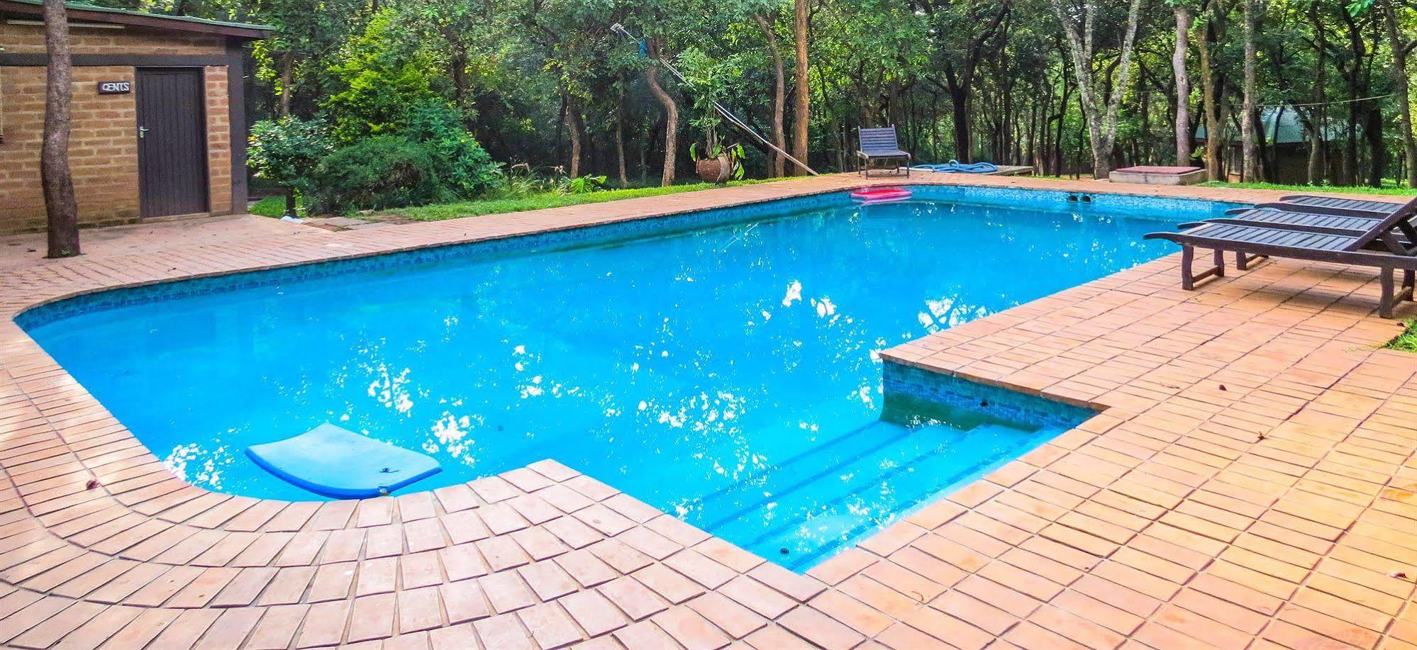 Hotel Woodlands Lilongwe Extérieur photo