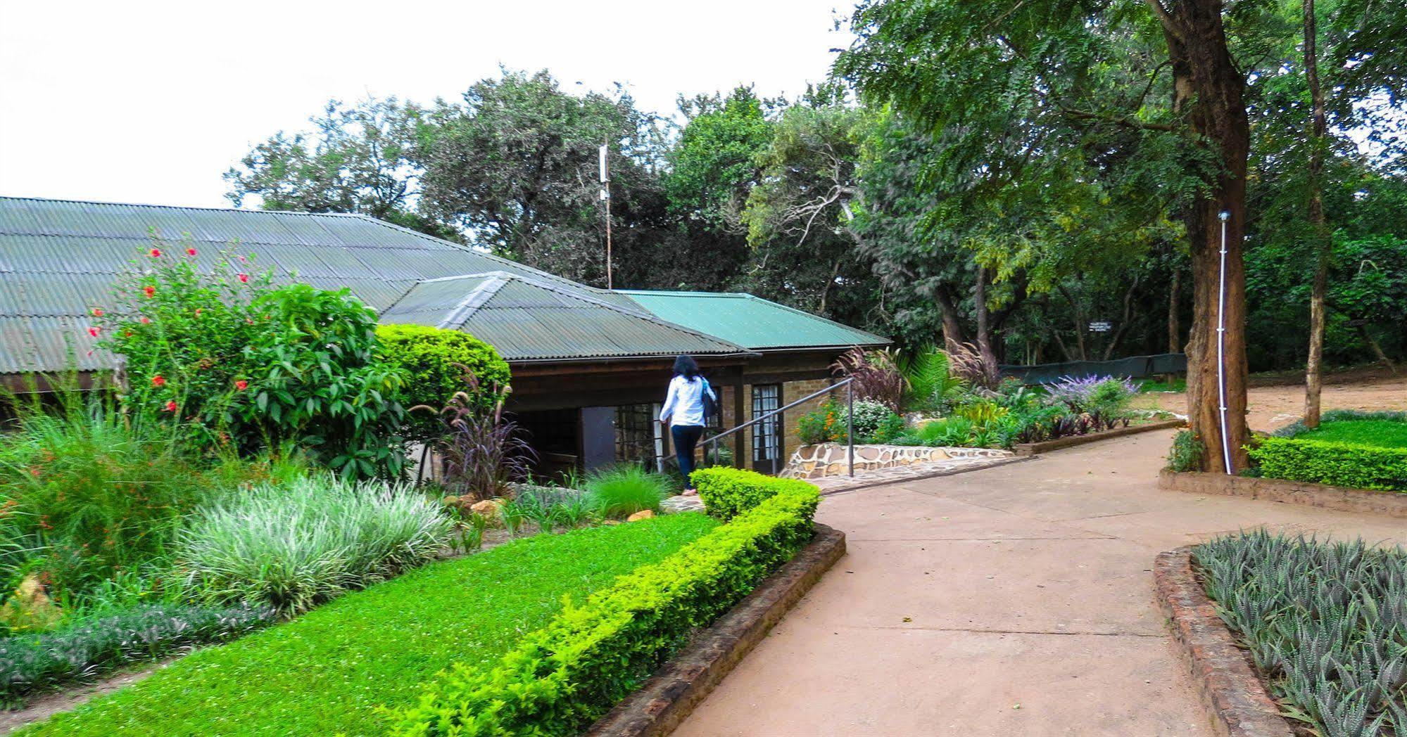 Hotel Woodlands Lilongwe Extérieur photo